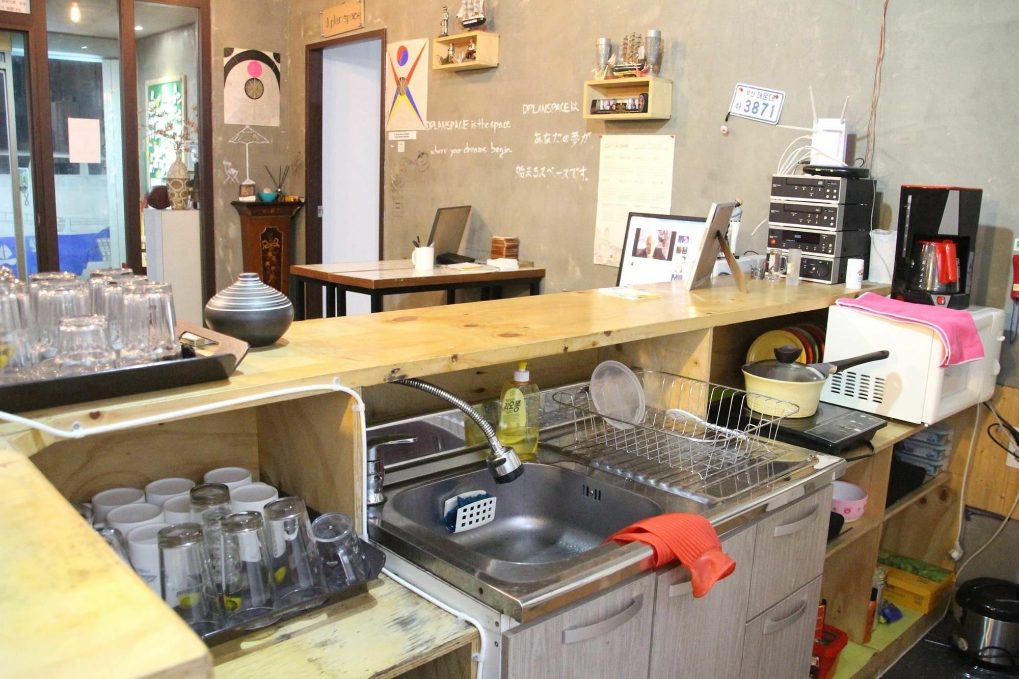 Hotel Backpackers' House à Busan Extérieur photo